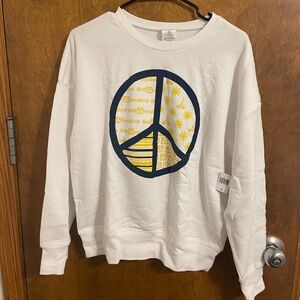 Walt Disneyworld sweatshirt